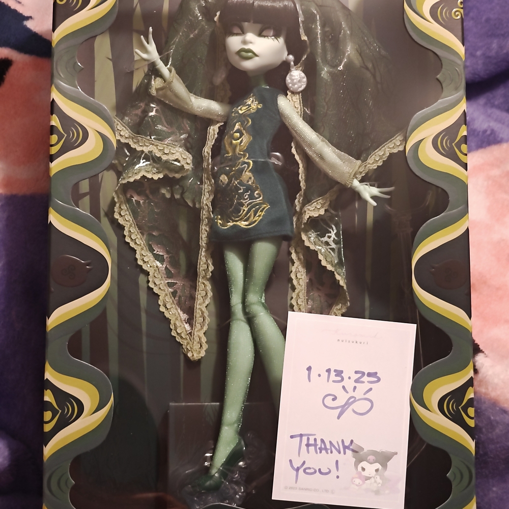 Scarah Scream skullectors